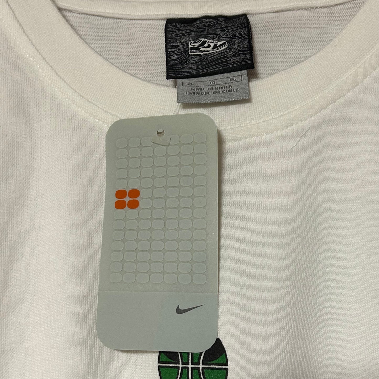 Insane Brand New With Tags 2005 SB “Raygun” Tee