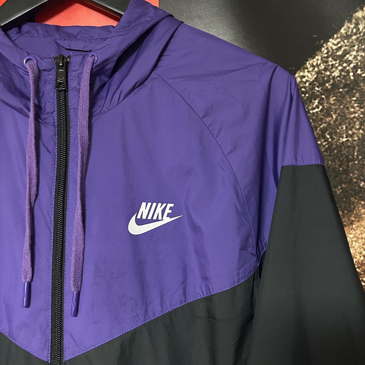 Mid 2000s Essential Hooded Windbreaker Jacket
