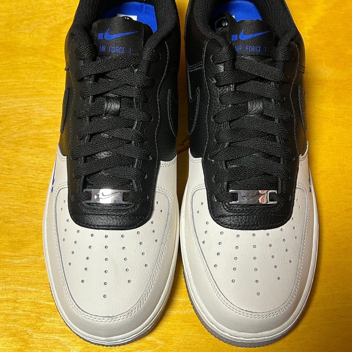 DS Brand New 2023 TINAJ Dot.Swoosh AF1