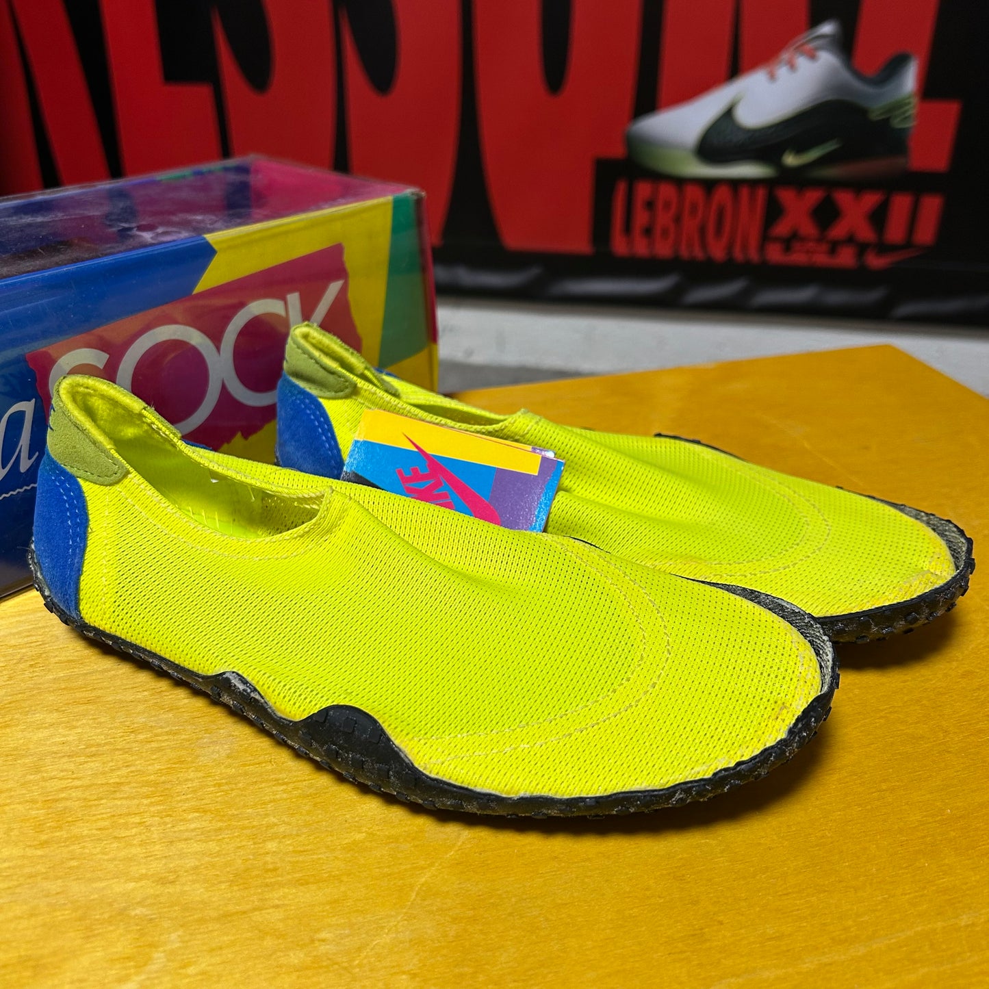 Deadstock Brand New Original 1990 Aqua Sock (Neon) Small