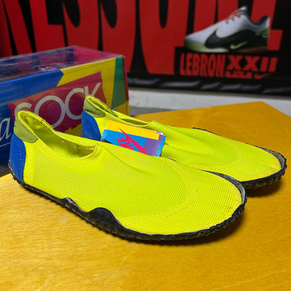 Deadstock Brand New Original 1990 Aqua Sock (Neon) Small