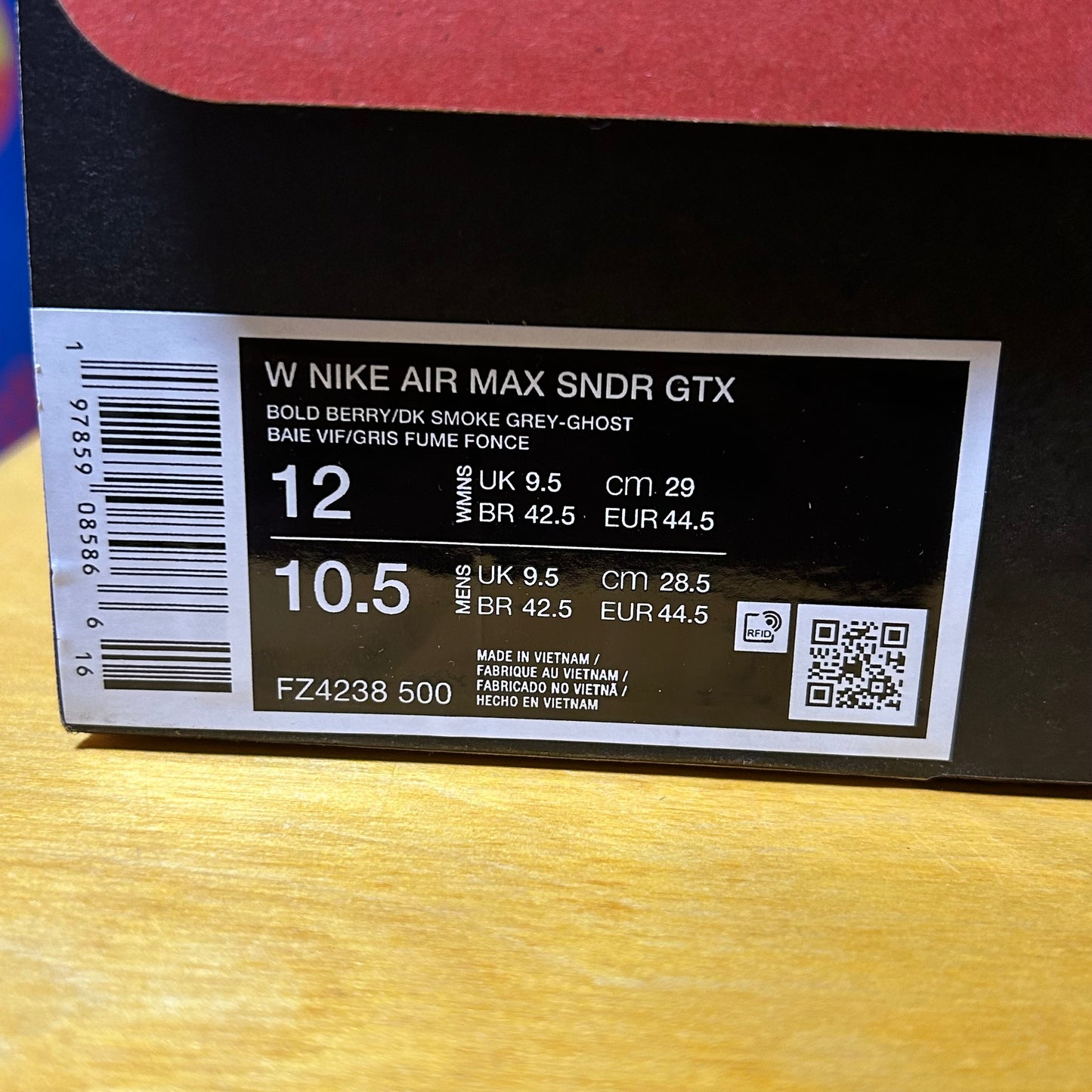 DS Brand New AM SunderMax Gore-Tex