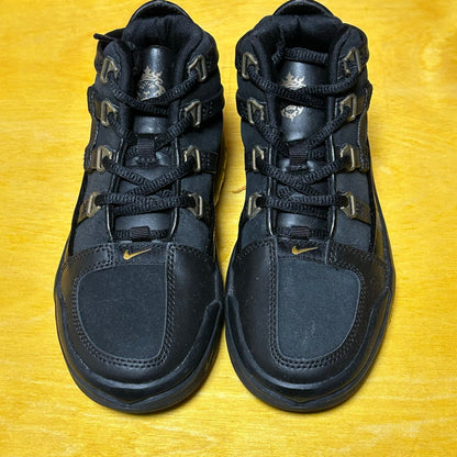 Deadstock Sample 2005 LeBron III "Salesman Sample"