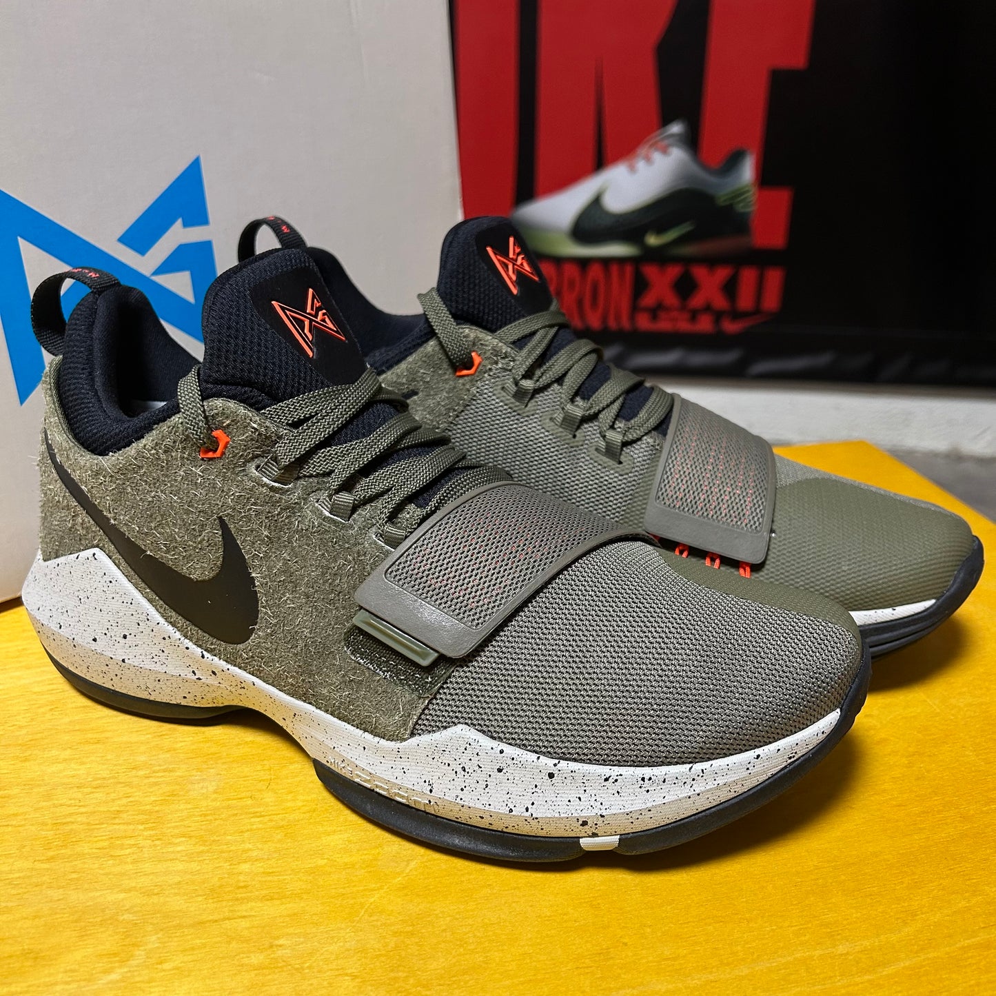 2017 PG1 "Elements" aka Undefeated Colorway