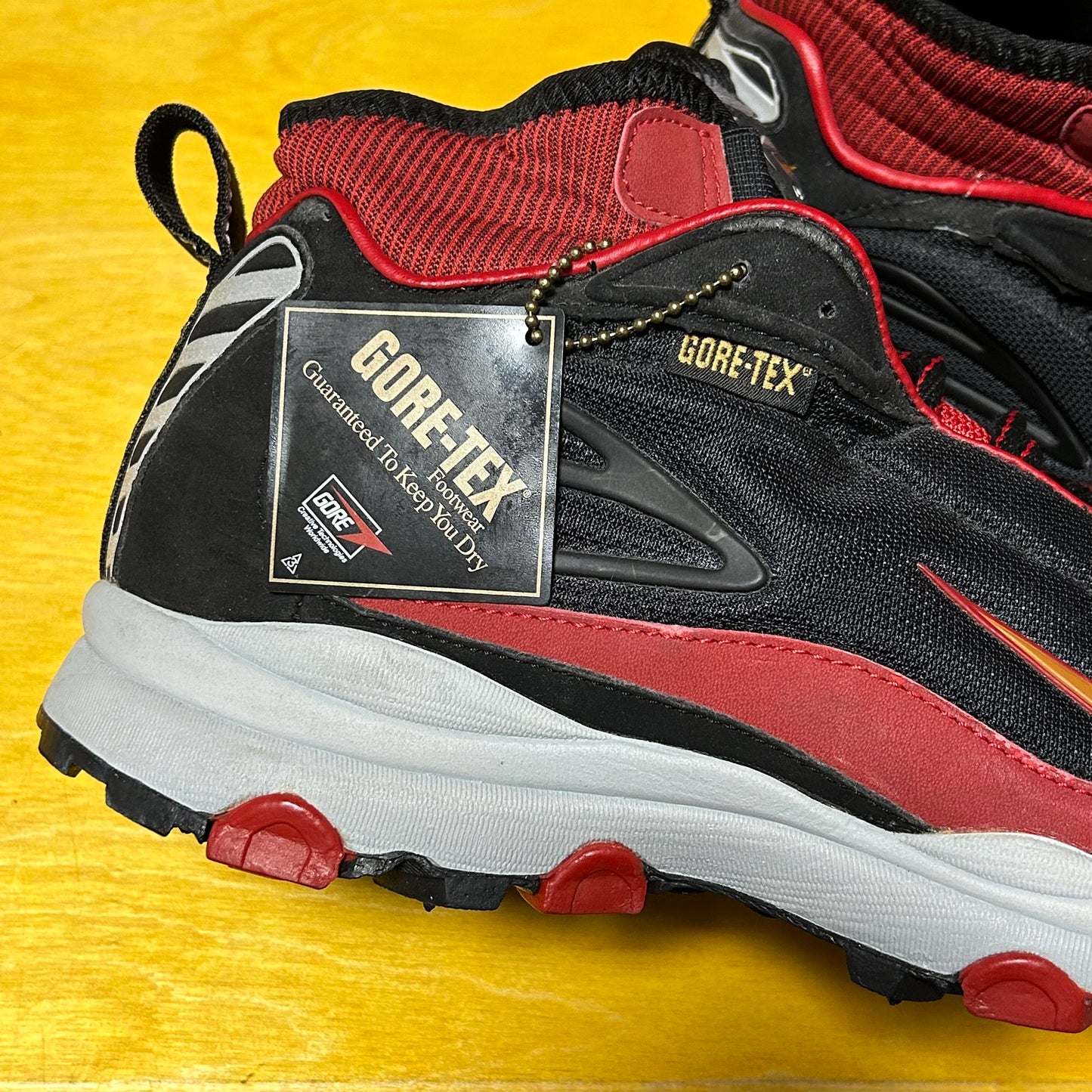 DS Brand New 2000 Air Terra Ptarmigan Gore Tex Men's Sneakers ACG