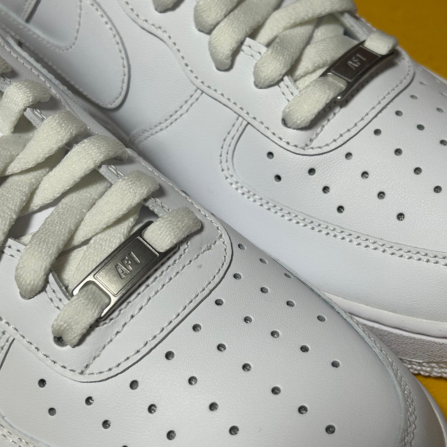 DS Brand New AF1 White/White 07’ Low