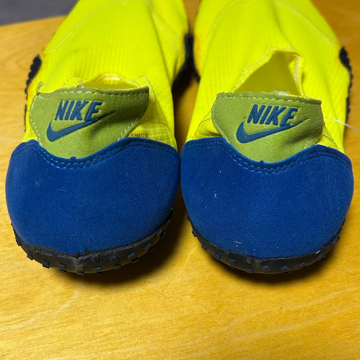 Deadstock Brand New Original 1990 Aqua Sock (Neon) XL