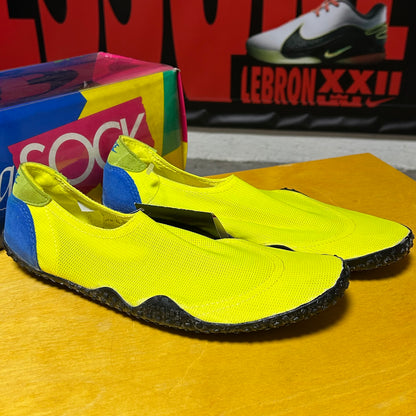 Deadstock Original Brand New 1990 Aqua Sock (Neon) Large
