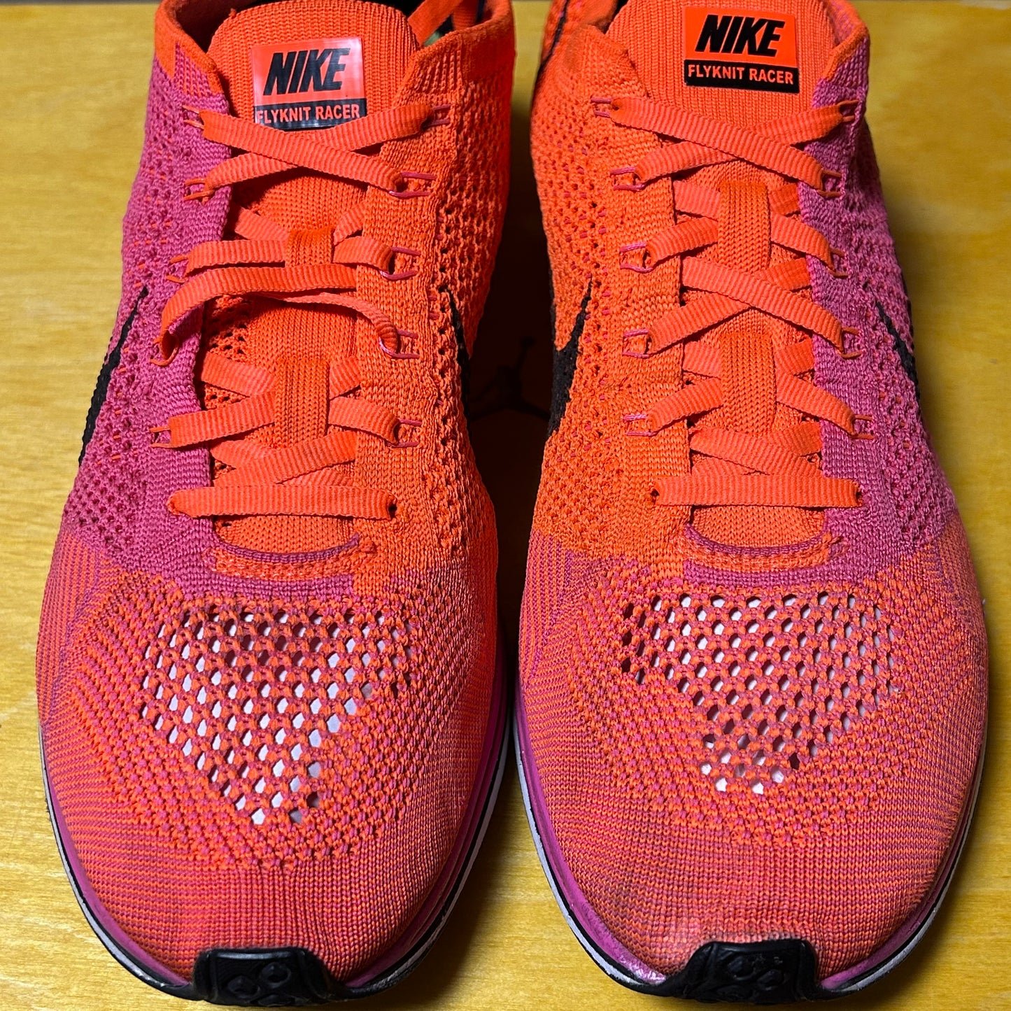 FlyKnit Racer Hyper Crimson