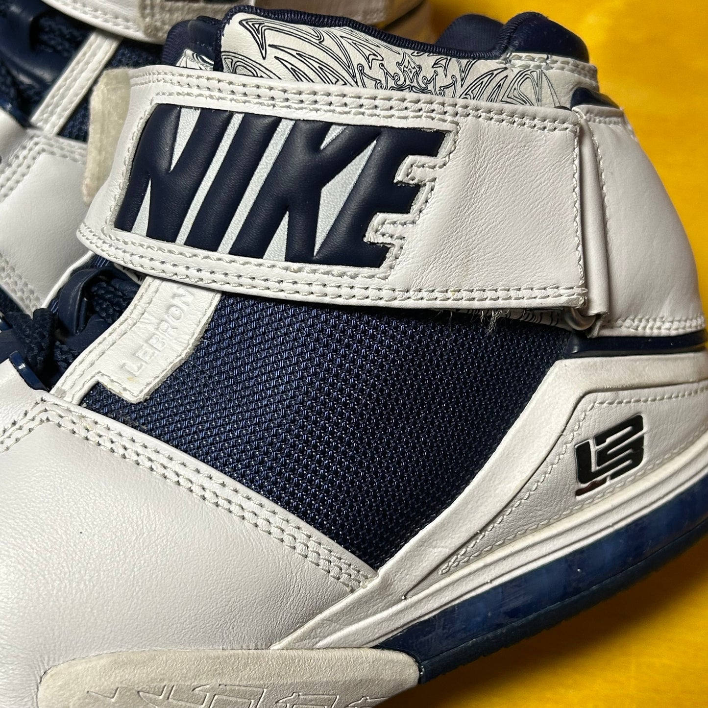 Original 2003 Zoom LeBron II Midnight Navy