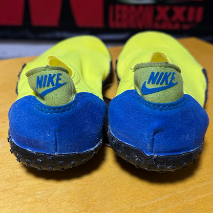 Deadstock Original Brand New 1990 Aqua Sock (Neon) Large