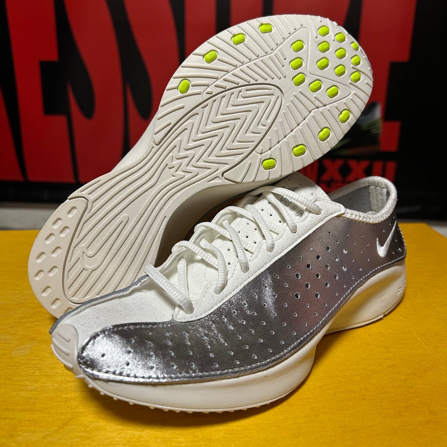 DS Brand New 2025 SuperFly White Summit Silver