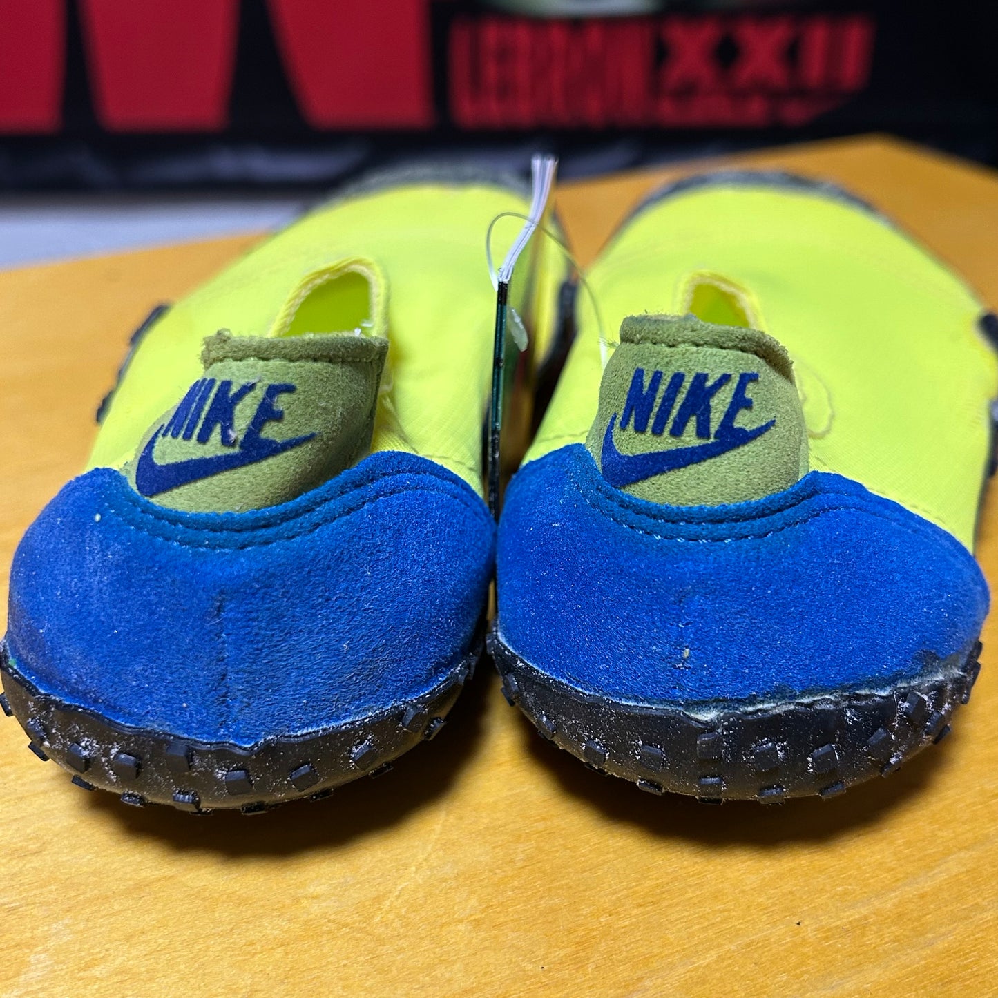 Deadstock Brand New Original 1990 Aqua Sock (Neon) Small