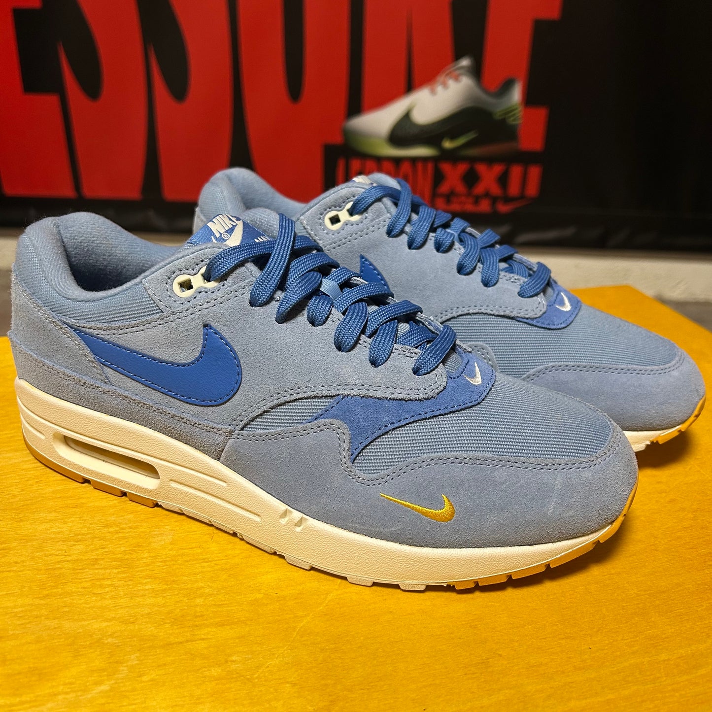 2012 AM1 Work Blue Mini Swoosh