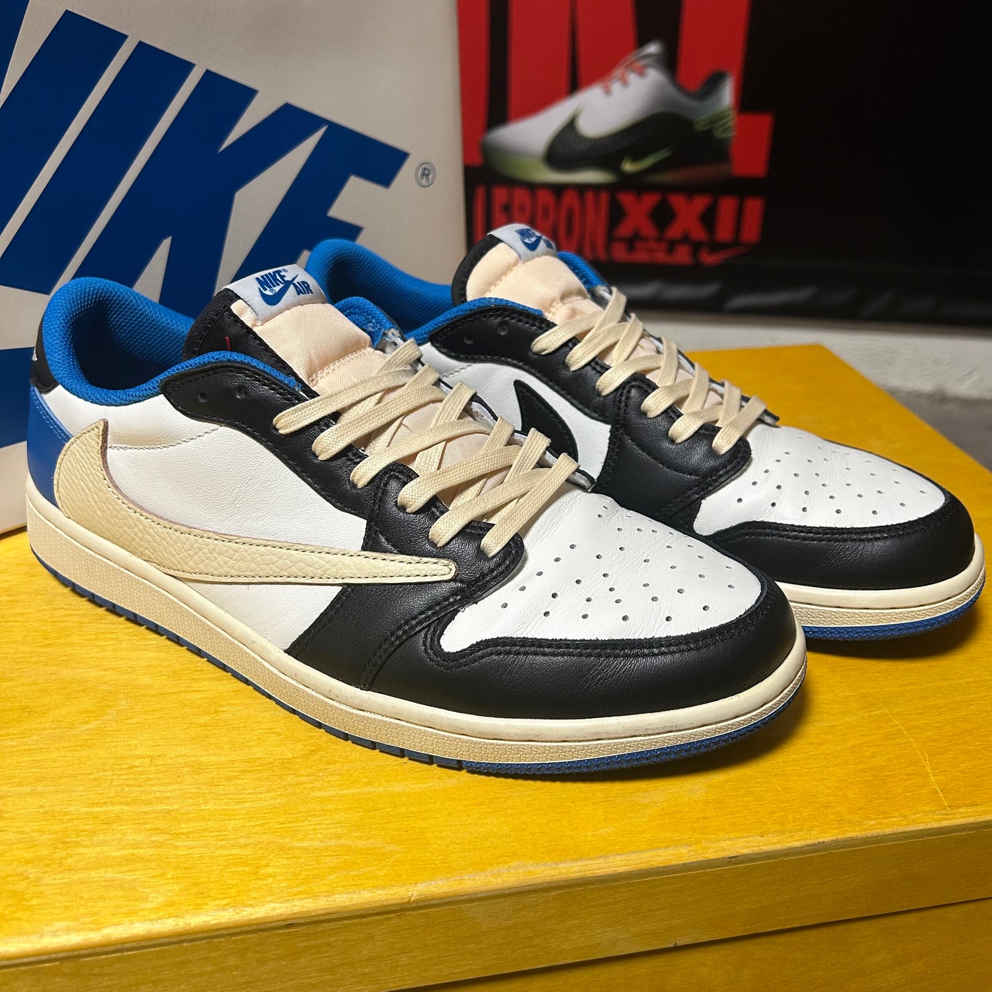 2021 Jordan 1 Low Travis Fragment (Size 11)