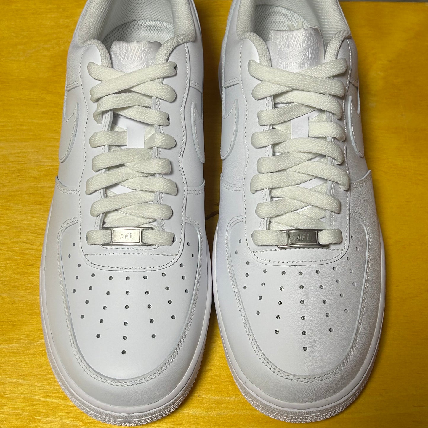 DS Brand New AF1 White/White 07’ Low