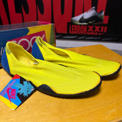Deadstock Brand New Original 1990 Aqua Sock (Neon) XL