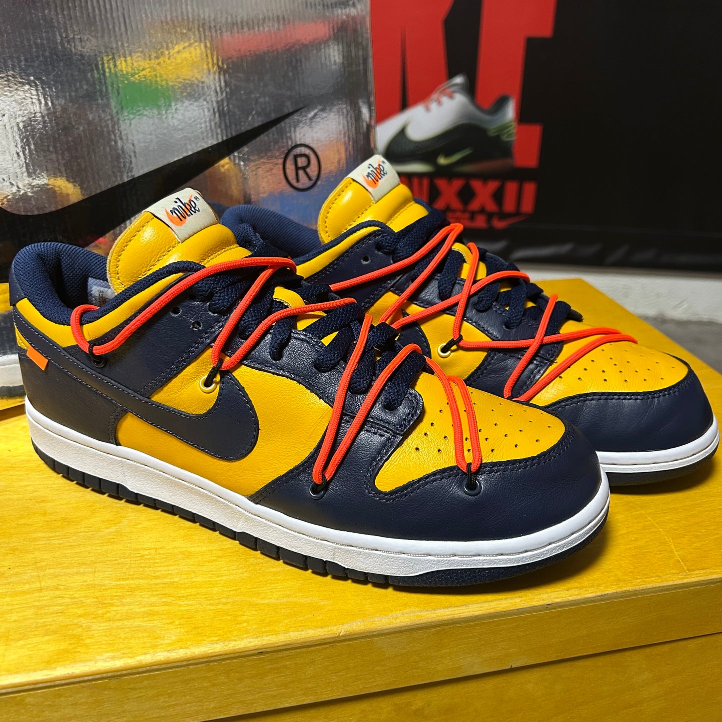 2019 Dunk Low Off-White "Michigan" University Gold