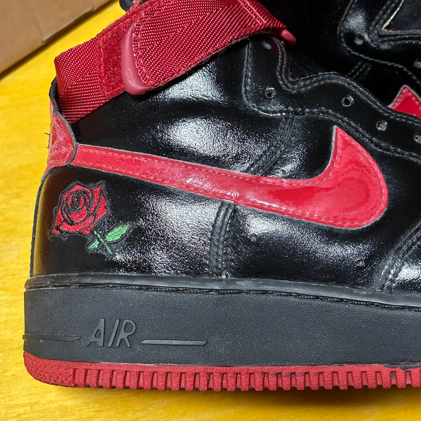 DS Brand New 2002 AF1 Sheed “Rose Garden”