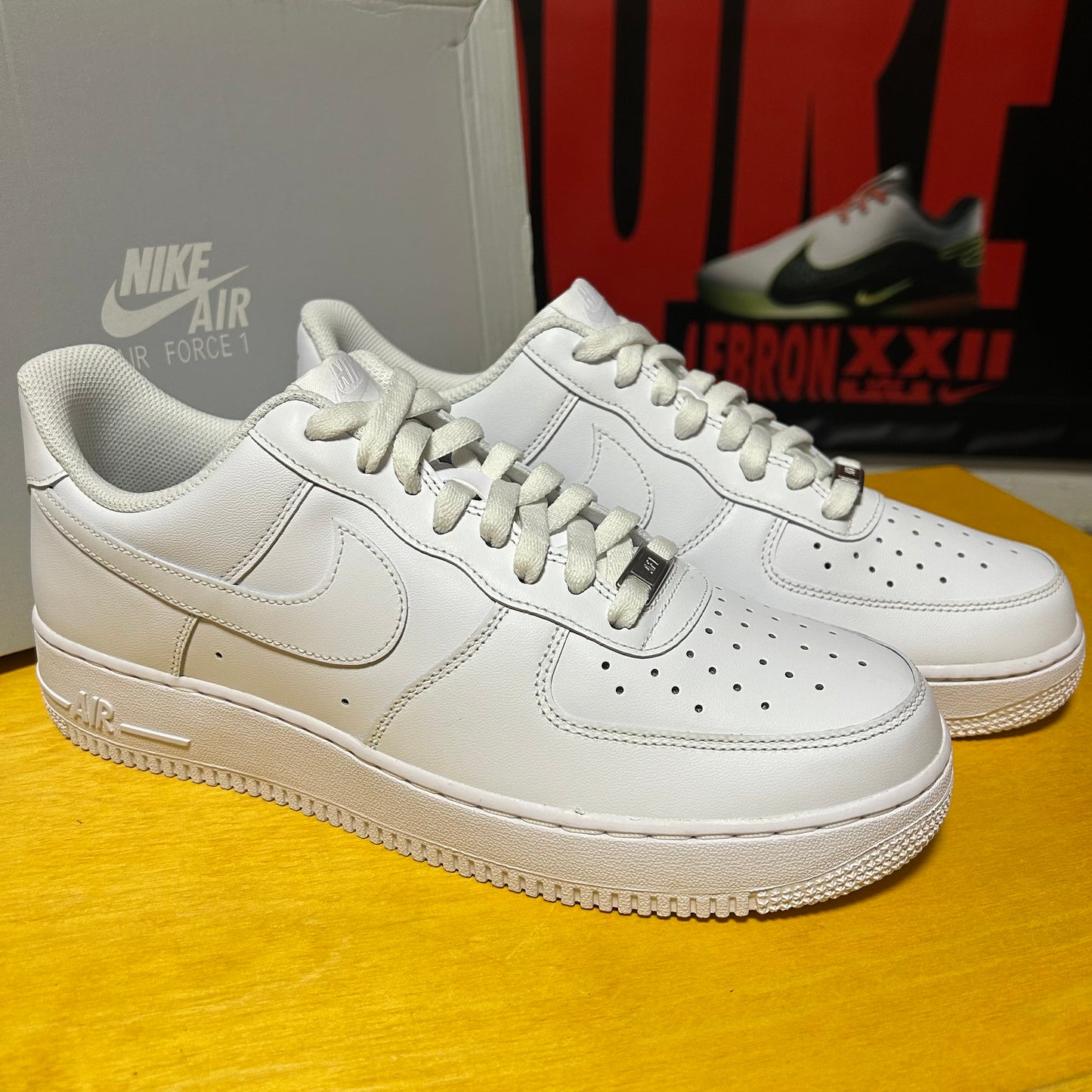 DS Brand New AF1 White/White 07’ Low