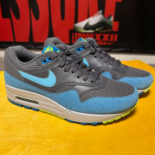 Rare Sample 2015 AM1