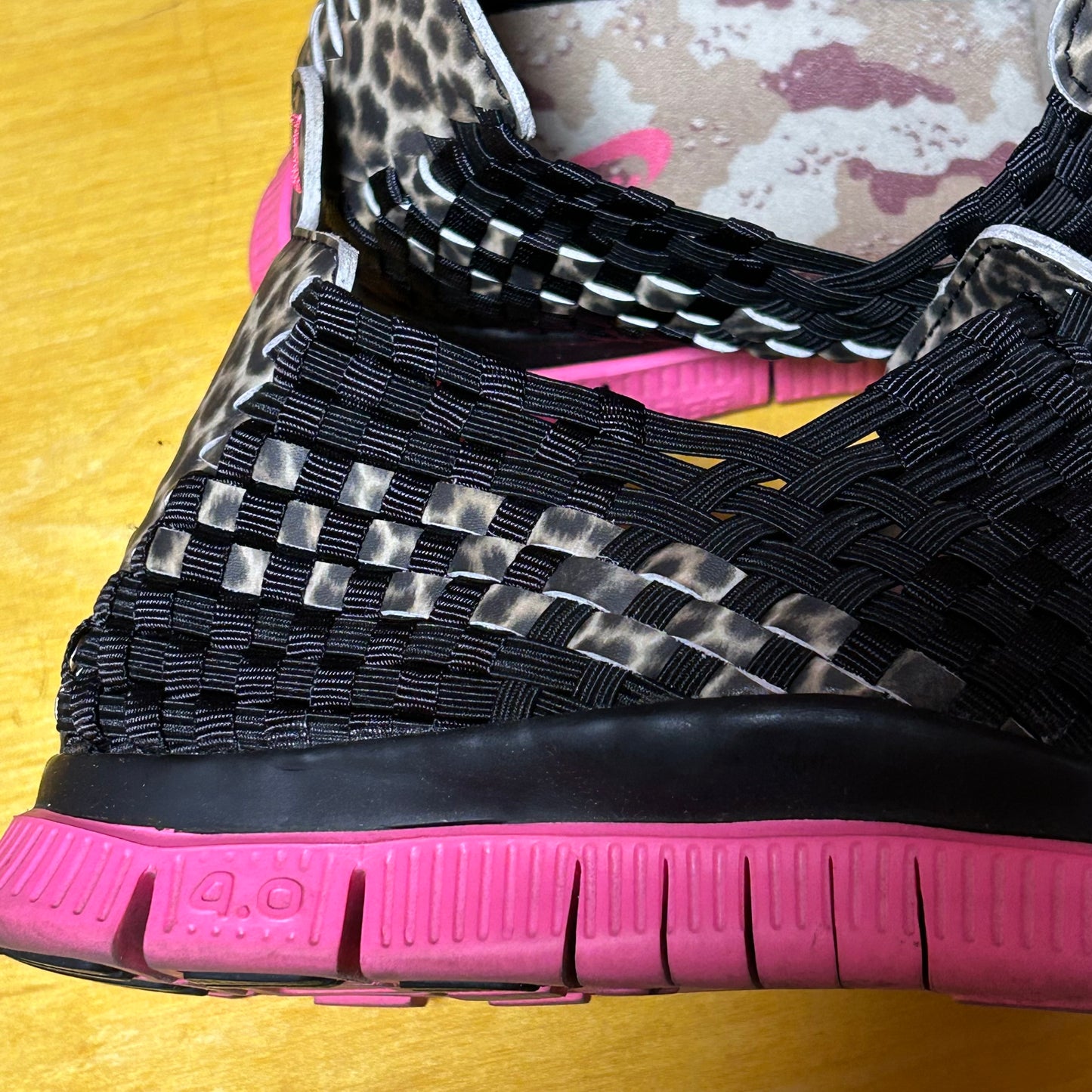 Rare 2013 Atmos Exclusive Free Woven 4.0 QS