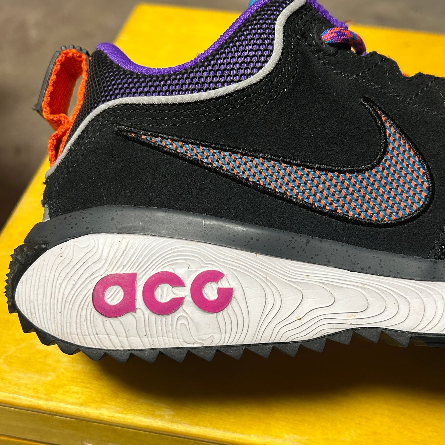 ACG Dog Mountain Black/Grape