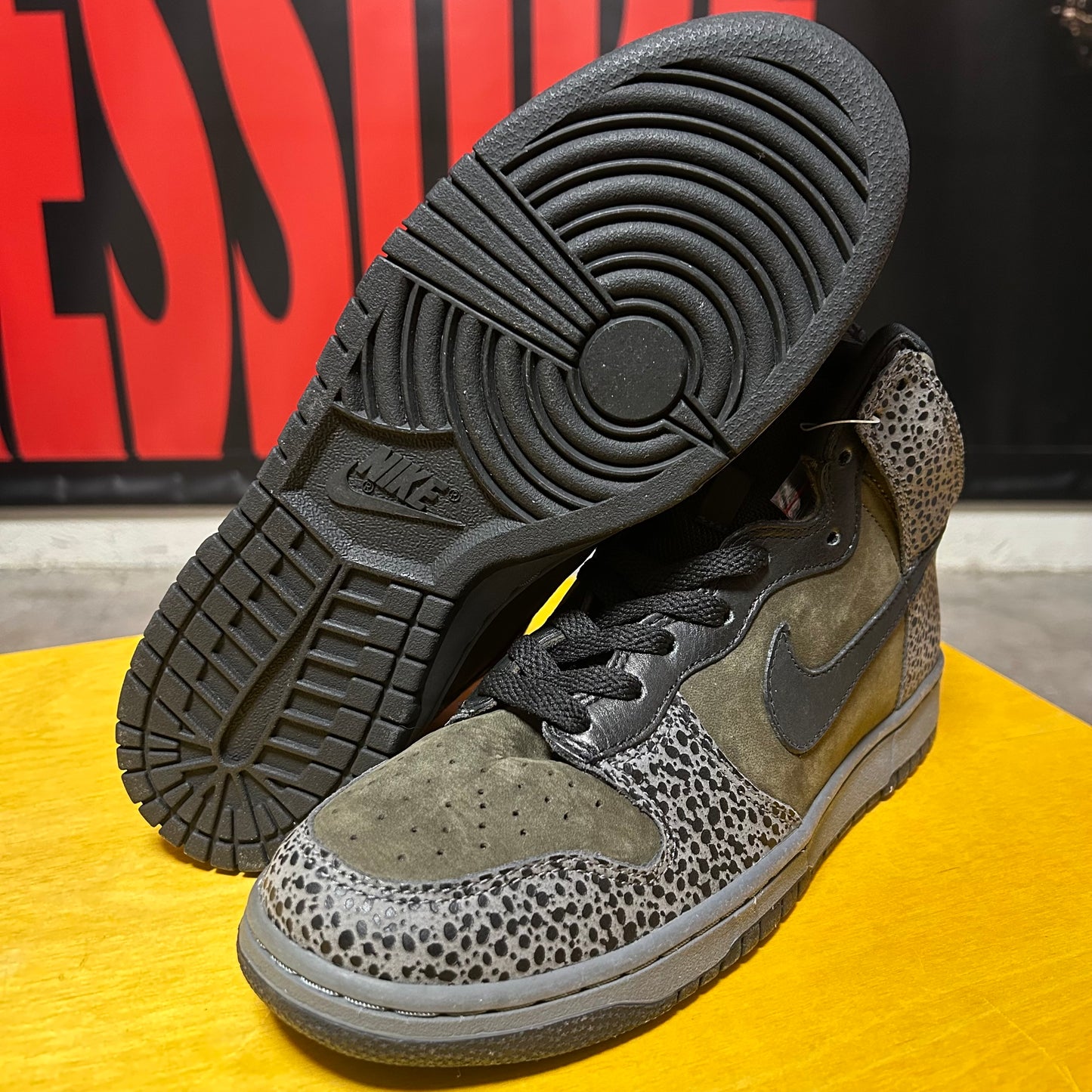 Deadstock Rare 2004 Sample "Safari" Dunk Hi