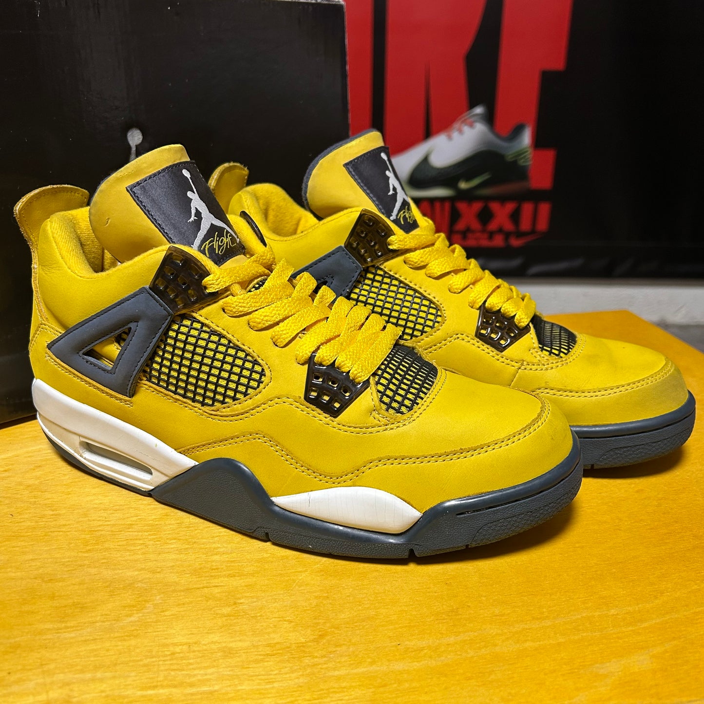 Rare 2006 Original Release "Lightning" AJ4