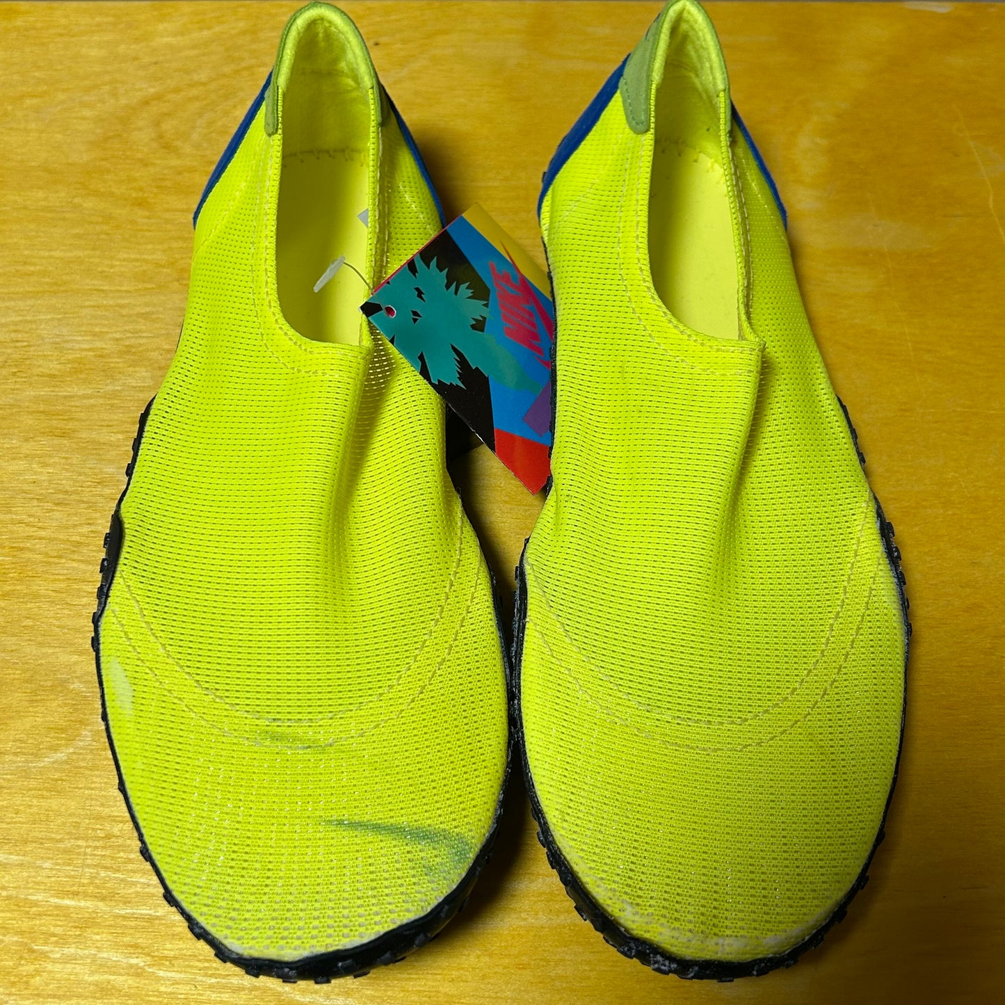 Deadstock Brand New Original 1990 Aqua Sock (Neon) Medium