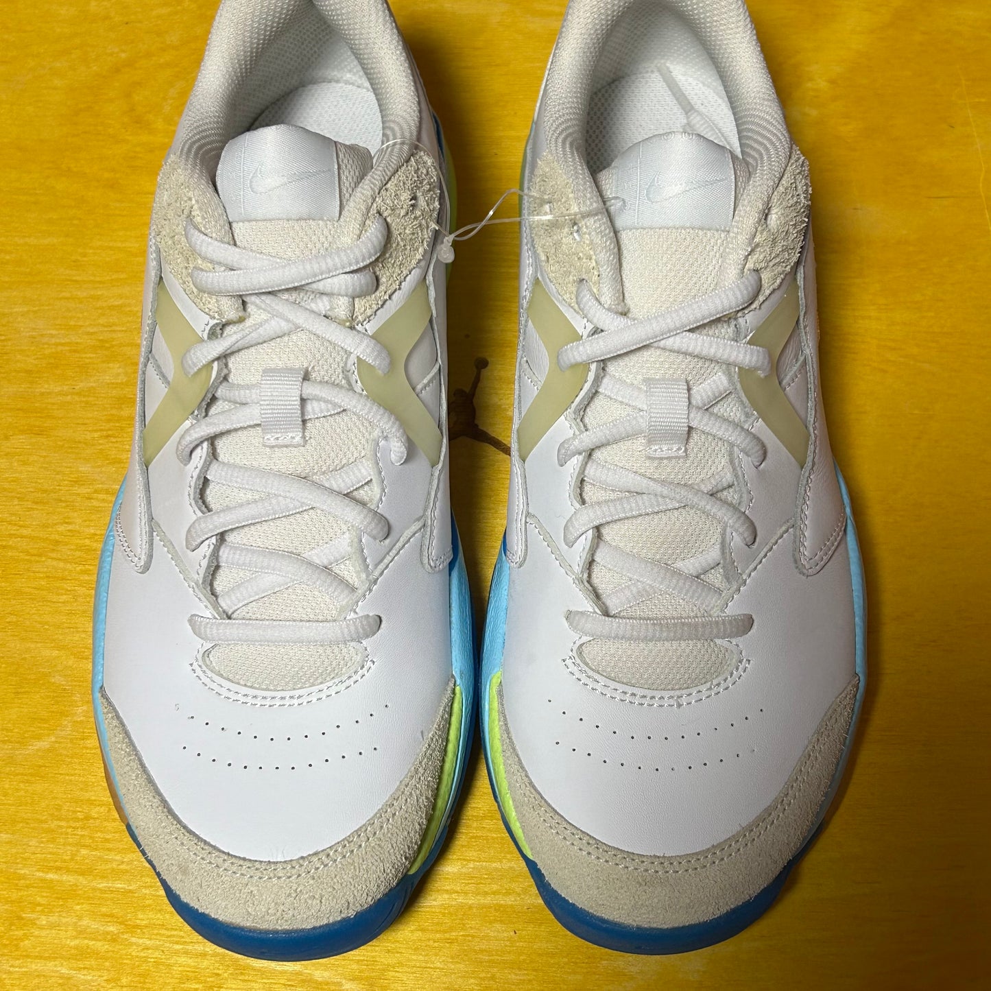 DS Brand New Sample 2018 Court 2 Lite