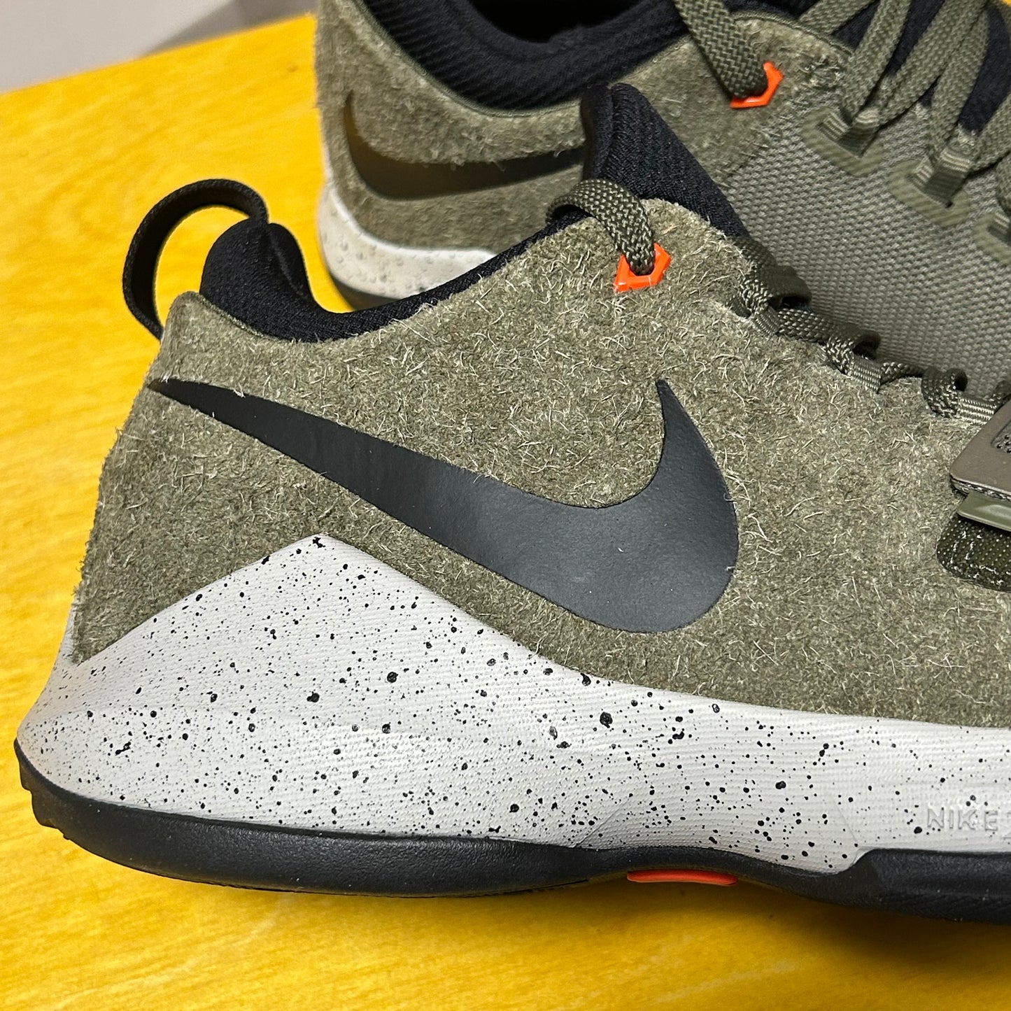 2017 PG1 "Elements" aka Undefeated Colorway