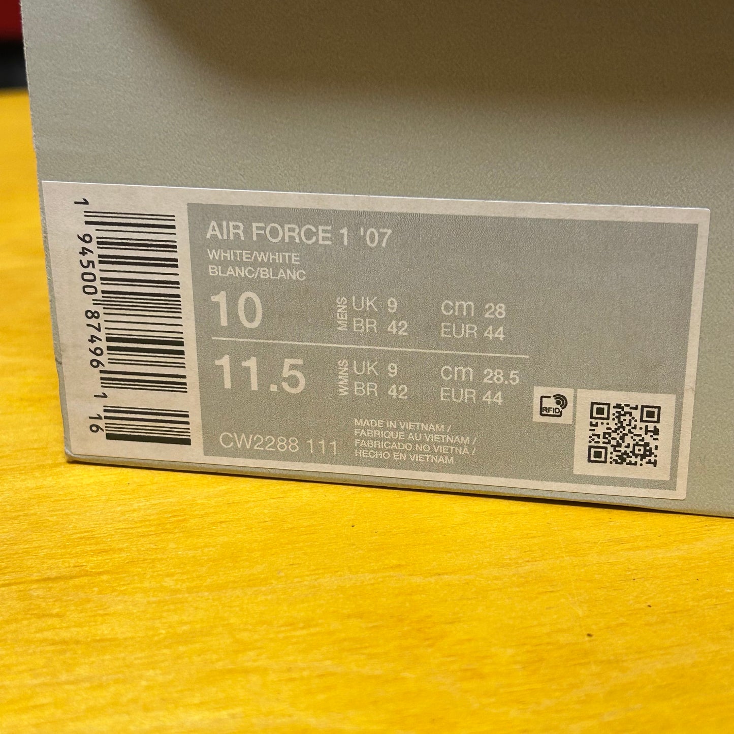 DS Brand New AF1 White/White 07’ Low