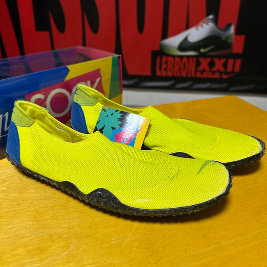 Deadstock Brand New Original 1990 Aqua Sock (Neon) Medium