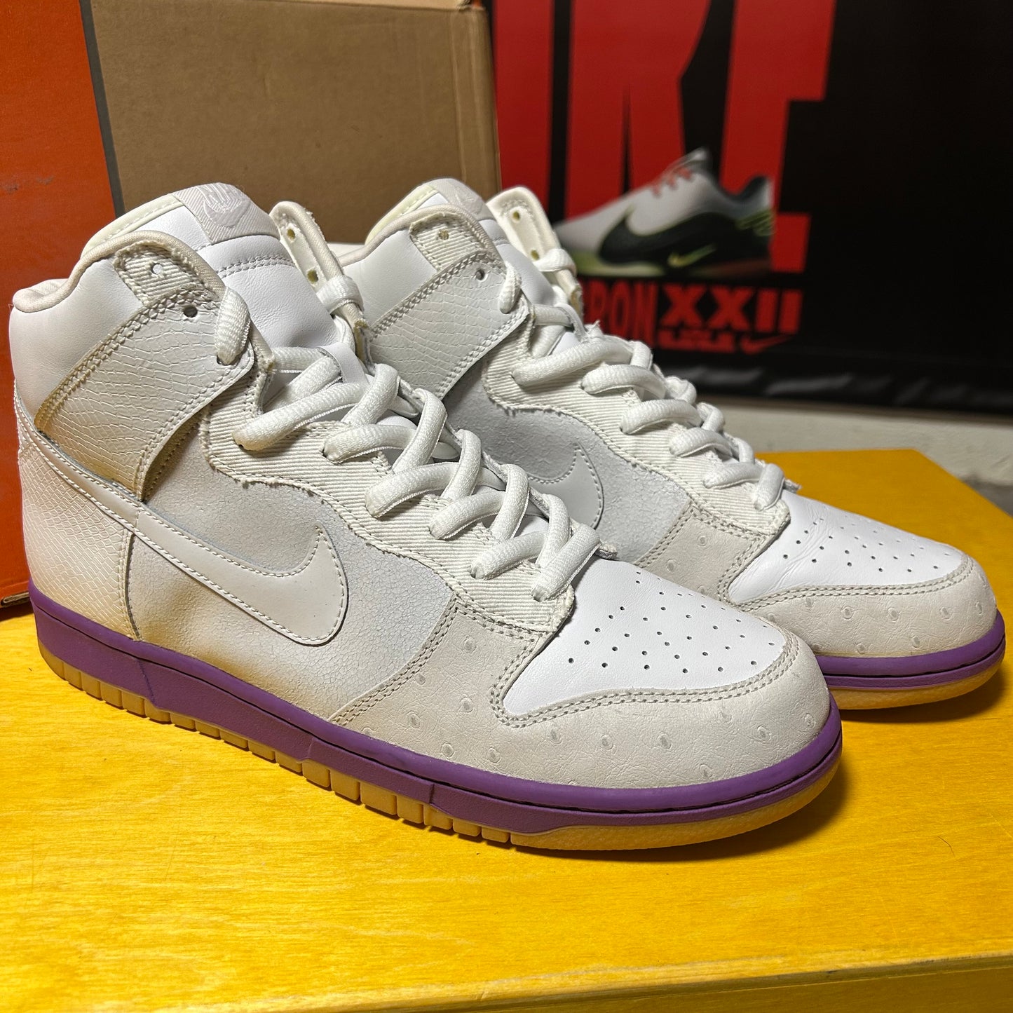 Rare 2005 Dunk High "MITA" Collaboration