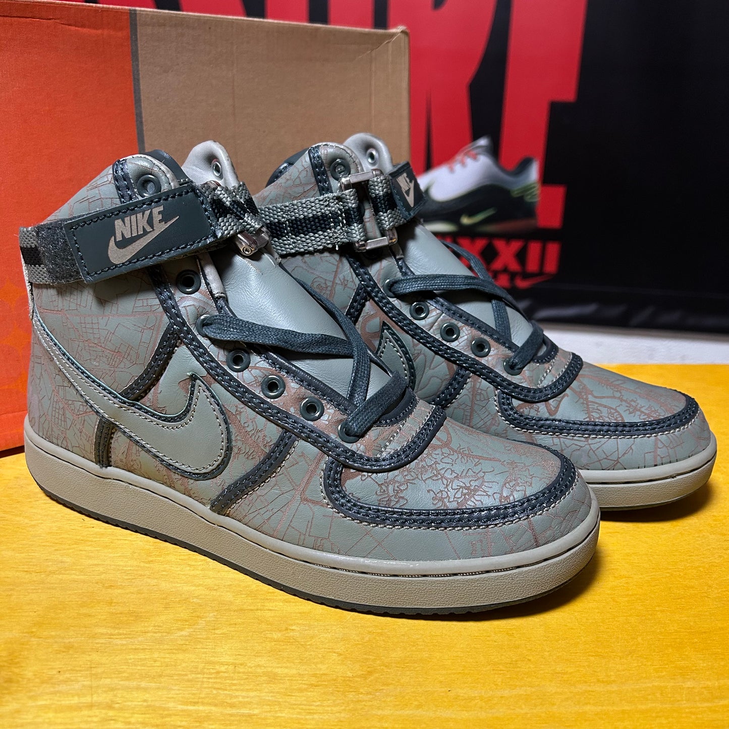 Rare DS Brand New 2005 Tom Luedecke Laser Vandal